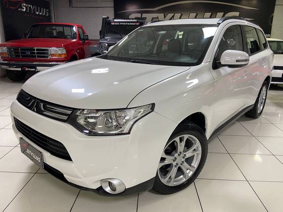 MITSUBISHI OUTLANDER 2.0 16V GASOLINA 4P AUTOMÁTICO MITSUBISHI OUTLANDER 2.0 16V GASOLINA 4P AUTOMÁTICO